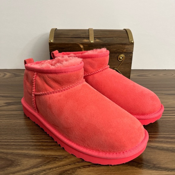 UGG CLASSIC ULTRA MINI PINK SUEDE COMFORT BOOTS SIZE US YOUTH 4 FITS WOMENS 5.5 - Picture 8 of 13